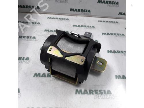 Used Rear center seatbelt RENAULT SCÉNIC I MPV (JA0/1_, FA0_) 2.0 16V (JA1B, JA1D, JA0C) (139 hp) 31480102