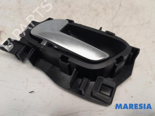 Used Rear left exterior door handle PEUGEOT 208 I (CA_, CC_) 1.2 VTI 82 (82 hp) 31406216