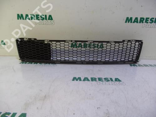 Grill FIAT 500 (312_) 1.2 (312AXA1A) (69 hp) 31447151