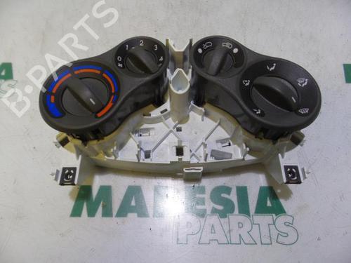 Used Climate control FIAT PANDA (169_) 1.2 (169AXF2A, 169AXF1A) (69 hp) 31402050