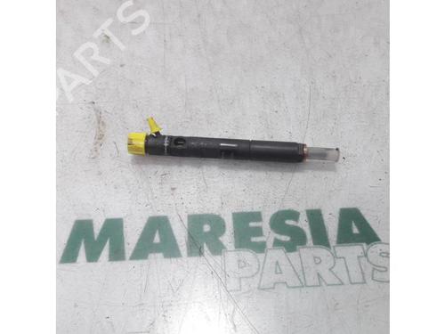 Used Injector RENAULT TWINGO II (CN0_) 1.5 dCi 90 (86 hp) 31498235