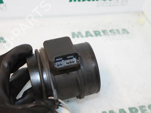 Mass air flow sensor CITROËN C5 I Break (DE_) 2.0 HDi (DERHZB, DERHZE) | BP31390407M95 - Image 2