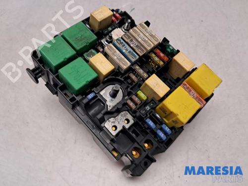 Used Fuse box PEUGEOT 208 I (CA_, CC_) 1.2 VTI 82 (82 hp) 31417600