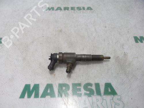 injector-peugeot-206-hatchback-2ac-1998-1999-2000-2001-2002-2003-2004-2005-2006-2007-2008-2009-2010-2011-2012-31395488 main image
