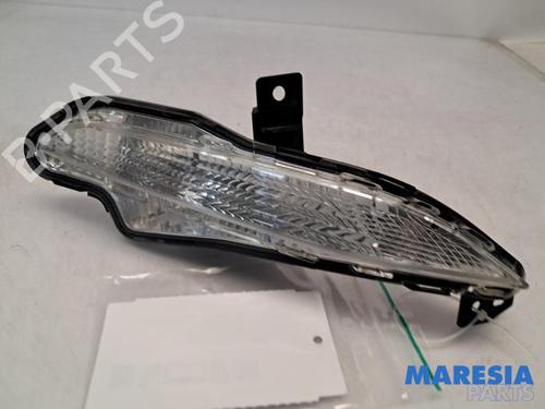 Used Right daytime light Right daytime light PEUGEOT 308 SW II (LC_, LJ_, LR_, LX_, L4_) 1.2 THP 130 (131 hp) 31447070 31447070