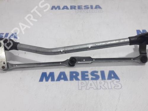 Used Front wipers mechanism RENAULT MEGANE III Grandtour (KZ0/1) 1.5 dCi (KZ0C, KZ1A) (90 hp) 31534117