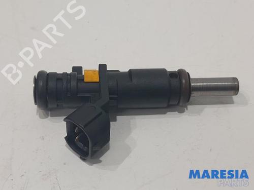 Used Injector CITROËN DS3 (SA_) 1.4 VTi 95 (95 hp) 31512103