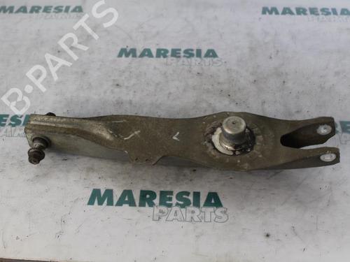 Used Left rear suspension arm FIAT CROMA (194_) 1.9 D Multijet (194AXC1B, 194AXC12) (150 hp) 31405932