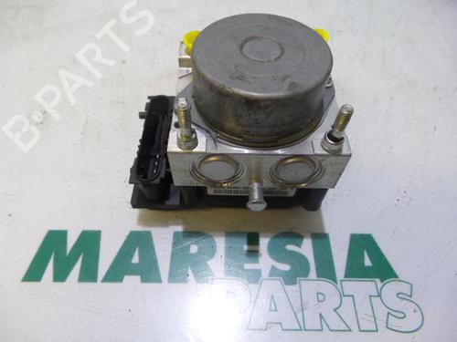 Used ABS pump RENAULT CLIO III (BR0/1, CR0/1) 1.2 16V (BR0P, CR0P) (101 hp) 31447746