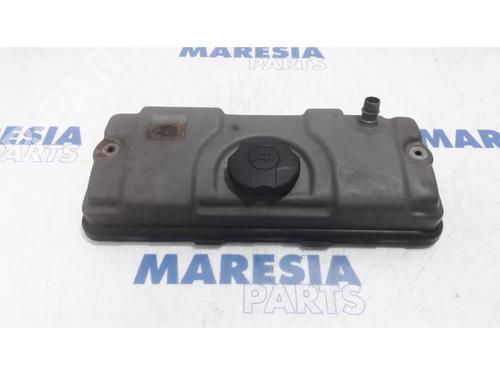 Used Valve cover Valve cover FIAT FIORINO Box Body/MPV (225_) 1.4 (225BXA1A, 225BXF1A) (73 hp) 31508827 31508827