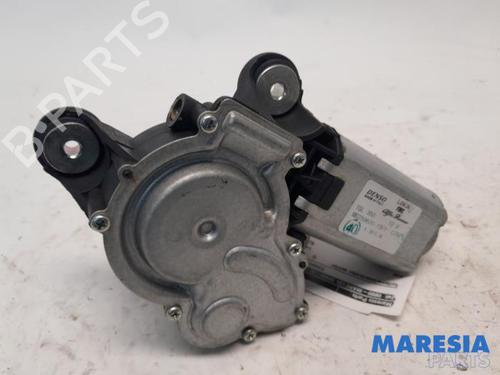 Used Rear wiper motor FIAT 500 (312_) 0.9 (312AXG1A, 312.AXG11) (86 hp) 31421068