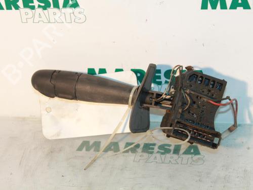 Steering column stalk RENAULT MEGANE I (BA0/1_) 1.4 16V (BA0D, BA1H, BA0W, BA10) | BP31428267I23