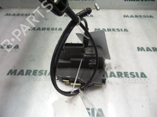 electronic-module-renault-megane-ii-estate-km01_-2003-2004-2005-2006-2007-2008-2009-2010-2011-2012-31383920 main image