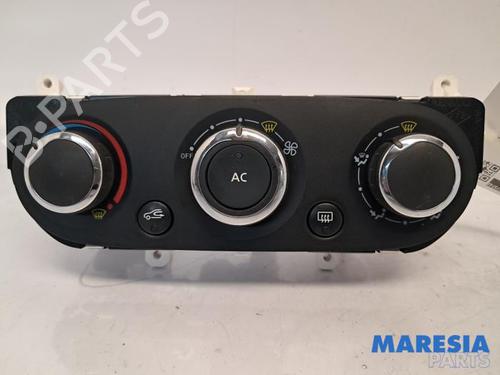 Used Climate control RENAULT CLIO IV (BH_) 0.9 TCe 90 (BHNF, BHMA, BHMH, BHJK, BHJR) (90 hp) 31513950