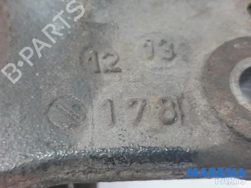 Left front steering knuckle RENAULT MEGANE III Coupe (DZ0/1_) 1.2 TCe (DZ2B, DZ11) | BP31442757M25