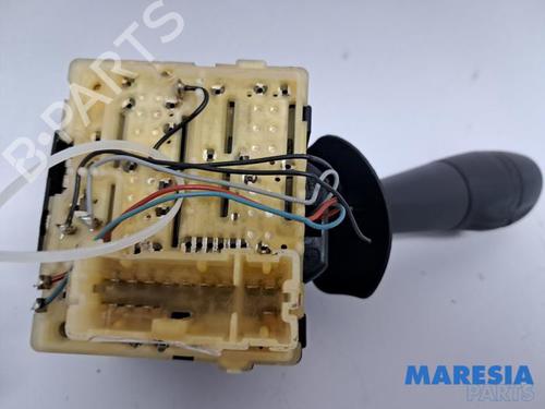 Steering column stalk RENAULT CAPTUR I (J5_, H5_) 0.9 TCe 90 | BP38569487I23 - Image 6
