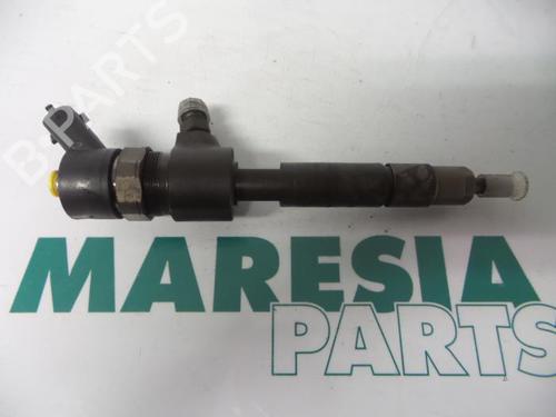 Used Injector FIAT DOBLO MPV (119_, 223_) 1.9 D Multijet (120 hp) 31437538