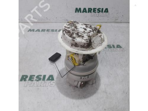 Used Fuel pump PEUGEOT 206 Hatchback (2A/C) 1.4 i (75 hp) 31504368