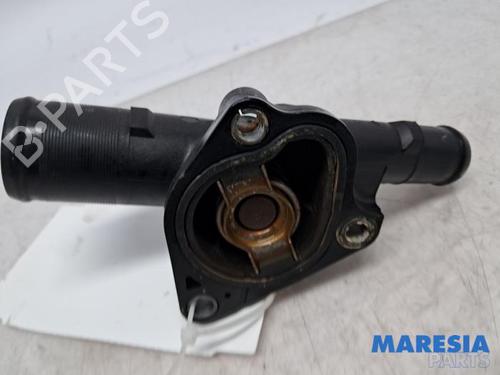 Used Thermostat housing Thermostat housing RENAULT TWINGO II (CN0_) 1.2 16V (CN0K, CN0V, CN0A) (76 hp) 34724082 34724082
