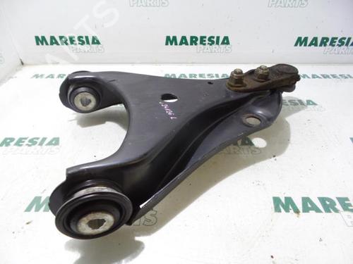 left-front-suspension-arm-renault-twingo-ii-cn0_-2007-31452423 main image