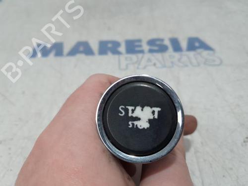 switch-peugeot-expert-van-v_-2016-31505600 main image