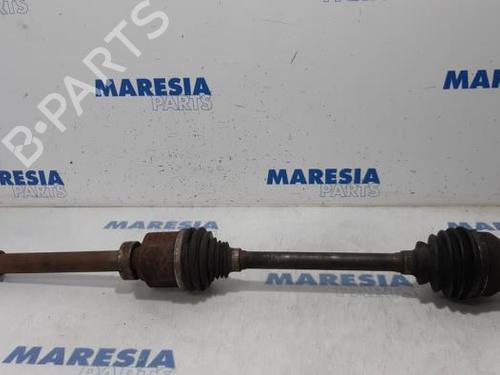 Used Right front driveshaft RENAULT TRAFIC III Van (FG_) 1.6 dCi 125 (FGMH) (125 hp) 31448180