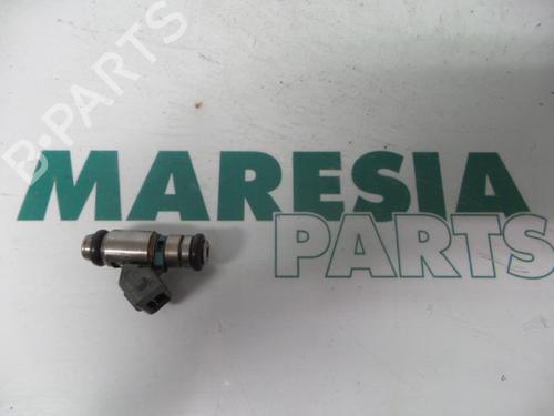 Used Injector RENAULT SCÉNIC I MPV (JA0/1_, FA0_) 1.8 16V (JA12, JA1R, JA1M, JA1A) (115 hp) 31491443