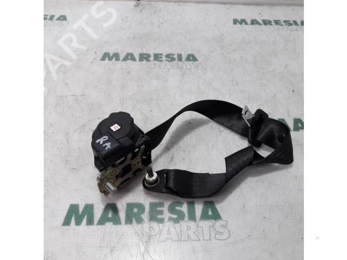 Used Rear right seatbelt FIAT PANDA (169_) 1.2 (169.AXB11, 169.AXB1A) (60 hp) 31450572