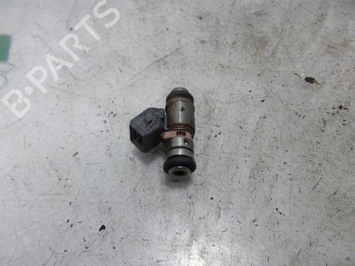 injector-renault-clio-ii-bb_-cb_-1998-1999-2000-2001-2002-2003-2004-2005-2006-2007-2008-2009-2010-2011-2012-2013-2014-2015-2016-31411151 main image