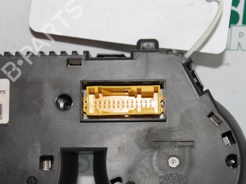 Instrument cluster PEUGEOT 807 (EB_) 2.2 | BP31432079C47