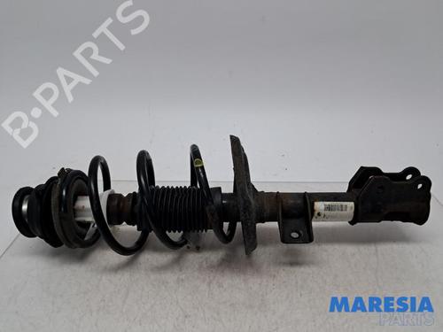 Used Right front shock absorber Right front shock absorber 37992496 37992496