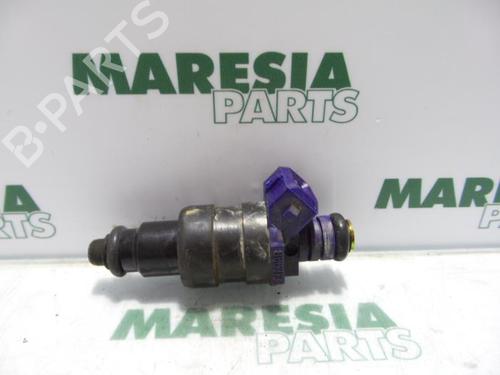 Used Injector RENAULT CLIO II (BB_, CB_) 1.6 (B/CB0D, BB00) (90 hp) 31421035