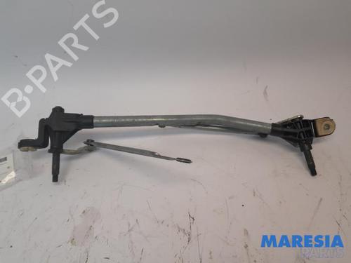 Used Front wipers mechanism RENAULT MEGANE III Grandtour (KZ0/1) 1.2 TCe (KZ2B, KZ11) (116 hp) 31385401