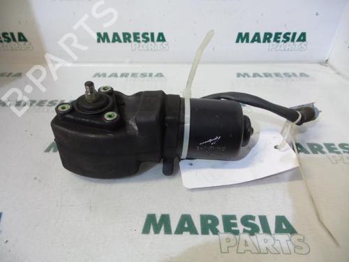 Used Front wiper motor RENAULT LAGUNA I (B56_, 556_) 1.6 16V (B568, B561) (107 hp) 31477263