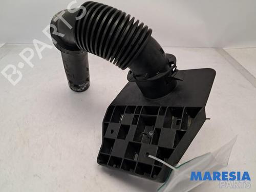 Used Pipe PEUGEOT 5008 (0U_, 0E_) 1.6 HDi (114 hp) 31428481