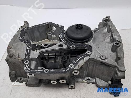 Used Oil sump Oil sump RENAULT CAPTUR II (HF_) TCe 160 (HFN1) (158 hp) 40510397 40510397