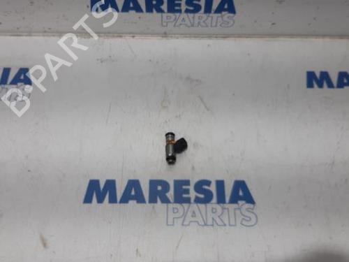 Used Injector FIAT 500 (312_) 1.2 (312AXA1A) (69 hp) 31414738