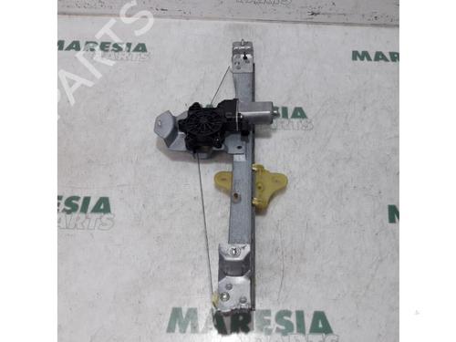 front-right-window-mechanism-renault-clio-iv-bh_-2012-2013-2014-2015-2016-2017-2018-2019-2020-2021-31529334 main image