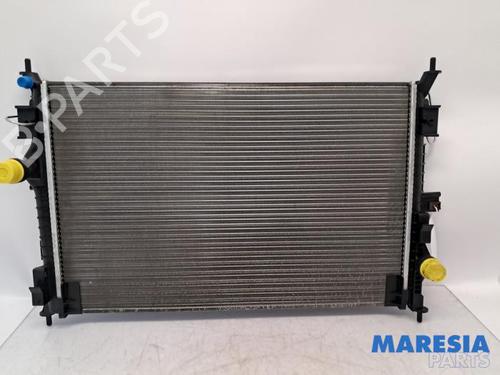 Used Water radiator CITROËN C4 Picasso II 1.6 THP 155 (156 hp) 31504087