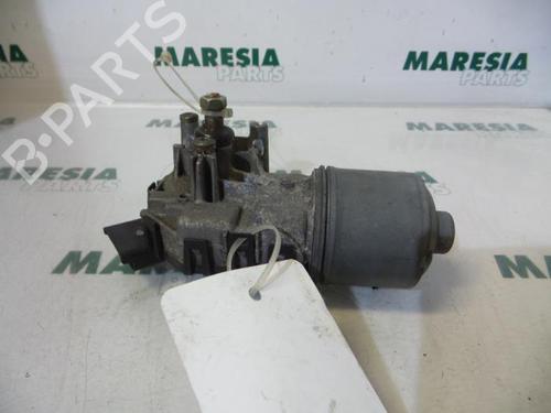 front-wiper-motor-renault-clio-ii-bb_-cb_-1998-1999-2000-2001-2002-2003-2004-2005-2006-2007-2008-2009-2010-2011-2012-2013-2014-2015-2016-31437774 main image