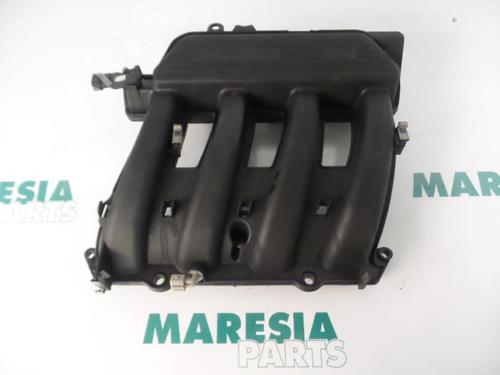 Used Injection rail RENAULT SCÉNIC I MPV (JA0/1_, FA0_) 1.6 (JA00) (110 hp) 31431347