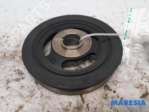 Used Pulley PEUGEOT 5008 (0U_, 0E_) 1.6 HDi (112 hp) 31465271