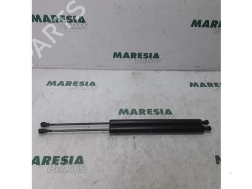 Used Tailgate lift support CITROËN BERLINGO MULTISPACE (B9) 1.6 VTi 120 (120 hp) 31465300