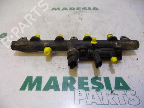 Used Injection rail FIAT SCUDO Van (220_) 2.0 JTD 16V (109 hp) 31494959