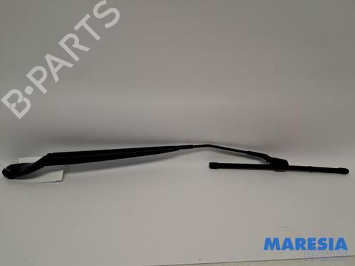 Used Front windshield wiper arm Front windshield wiper arm FIAT 500e (332_) Elektro 3+1 (FA1) (118 hp) 36279202 36279202