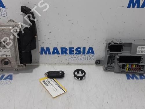 Used Engine control unit (ECU) OPEL COMBO Box Body/MPV (X12) 1.3 CDTI (B05) (90 hp) 31465835