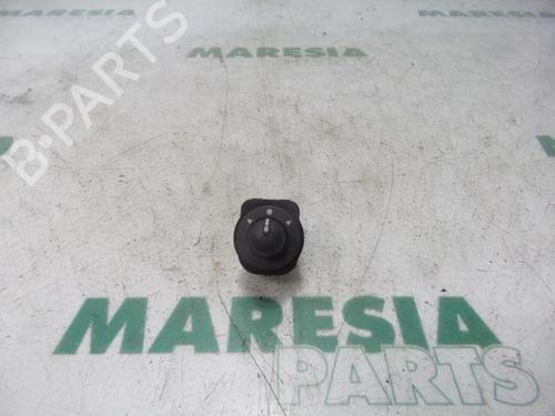 Used Mirror switch FIAT DOBLO Bus (263_) 1.3 D Multijet (263AXC1A) (90 hp) 31499924