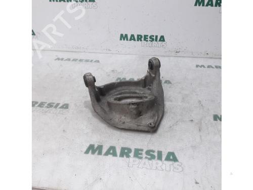 Used Left front suspension arm CITROËN C5 III Break (RW_) 2.7 HDi (204 hp) 31462120