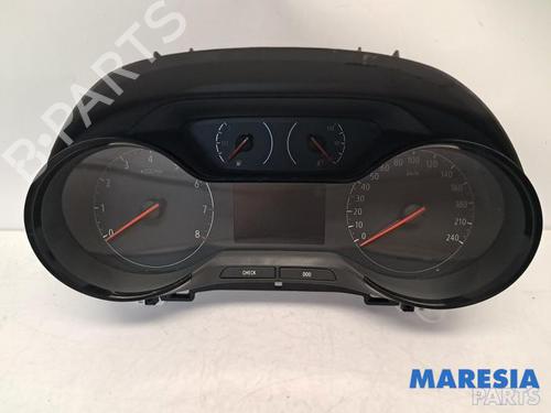 Used Instrument cluster OPEL CROSSLAND X / CROSSLAND (P17, P2QO) 1.2 (83 hp) 31517107