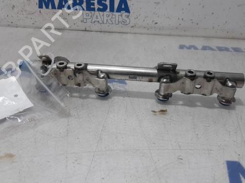Injection rail RENAULT MEGANE IV Hatchback (B9A/M/N_) 1.2 TCe 100 (B9MS) | BP31458972M98